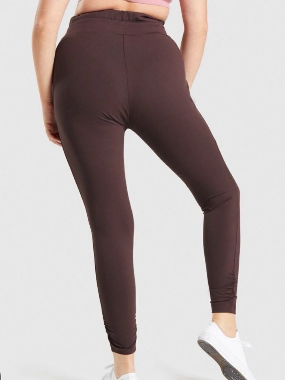 Gymshark like new joggers (M) - Picture 8 of 9